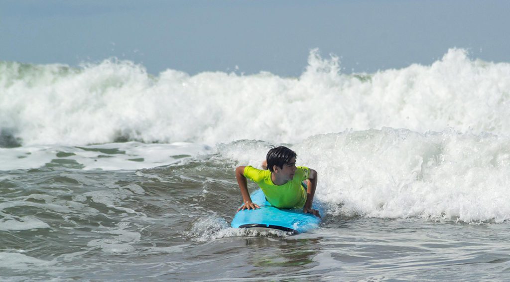 Kids surf contest