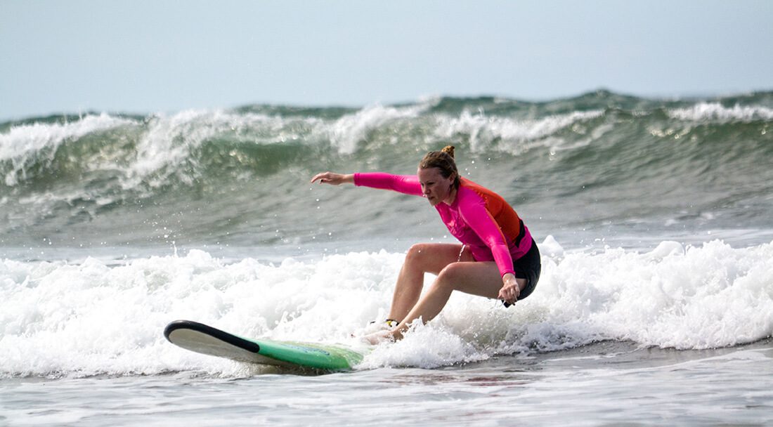 Falling off your surfboard safely