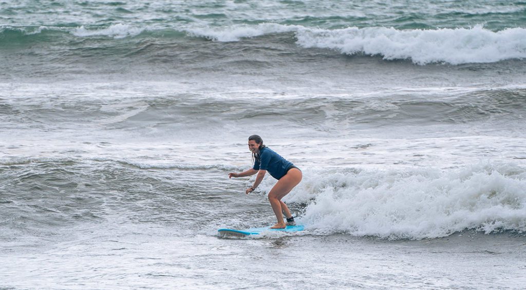 How to pop up on a surfboard