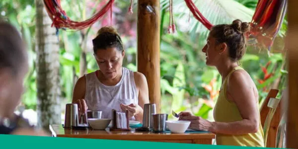 travel-hub-costa-rica-blogs-600x300