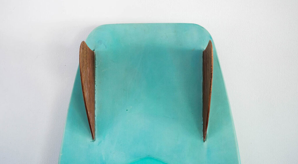 Alternative surfboard tail